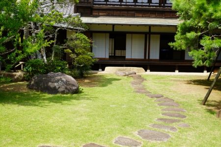 日本庭園風の庭